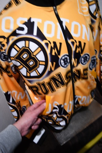 Men's Mitchell & Ness Black Boston Bruins Full zip Men's Large New - Picture 3 of 8