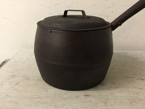 Antique Marietta P.A. Cast Iron Sauce Pan Pot Gate Mark and Lid No.3 - Picture 3 of 10
