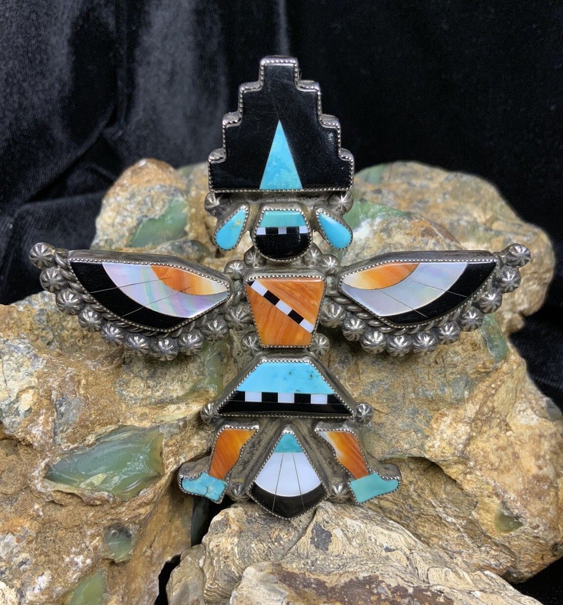 Museum Quality Vintage Zuni Turquoise Knifewing Sterling Native American Jewelry Silver Bracelet Museum Quality Vintage Zuni Turquoise Knifewing Sterling Native American Jewelry Silver Bracelet