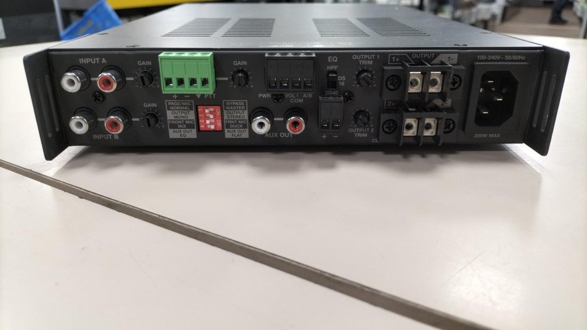 Bose Freespace IZA 250-LZ Integrated Zone Amplifier Good