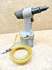 EMHART POP Model  PRG540  AIR HYDRAULIC Rivet Gun  Nose Pc. 614 3/16" Rivets