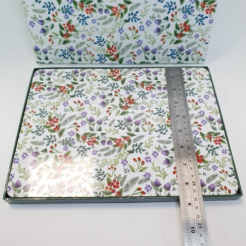 Botanical Placemats Festive Boxed Set of 4 Laminated Cork Lined Gift Christmas - Picture 9 of 10