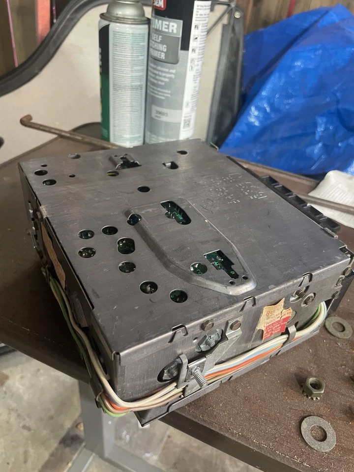 78-82 CORVETTE C3 调幅/调频 8 轨立体声收音机组件 原始设备制造商 16009451 — 第 4/4 张图片