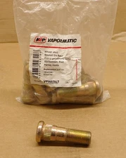 Old Stock Vapormatic VPH6507 x 10 Rear Wheel Stud for Massey Ferguson 35 135 148