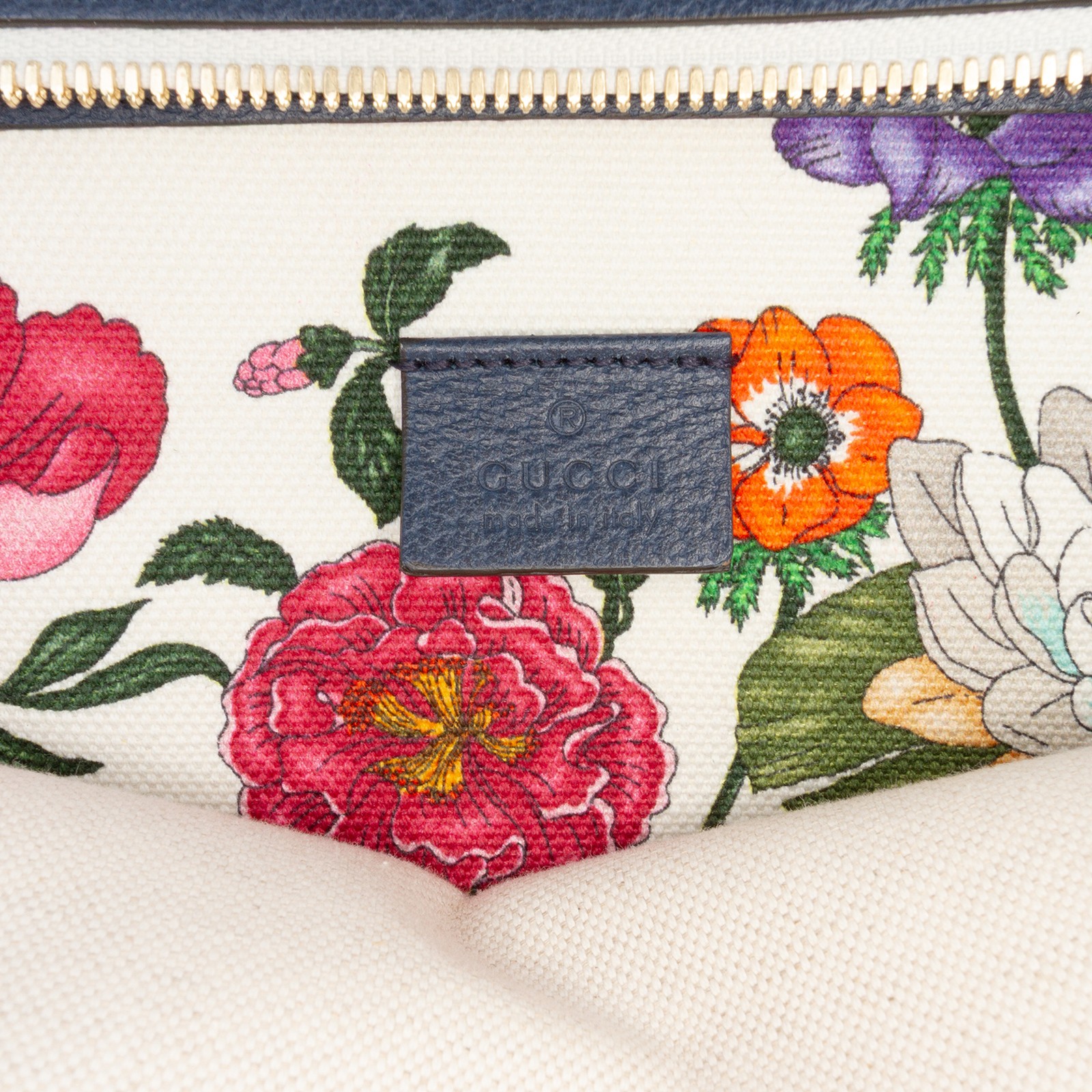 Authenticated Gucci Medium Canvas Flora Navy Fabr… - image 5