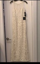 NWT Lulus Ivory Lace Wedding Dress Size Small - Elegant V-Neck Cap Sleeve Gown