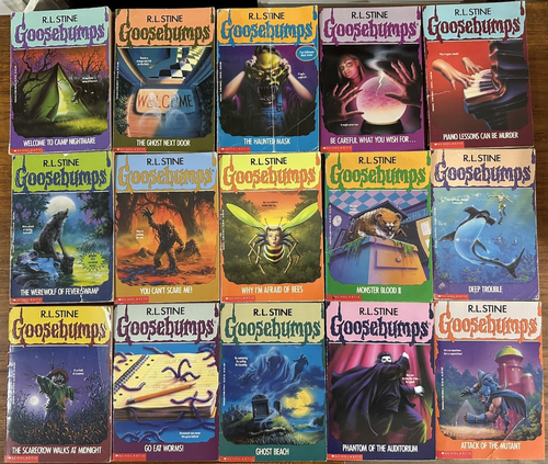 Lot of 40 All First Editions VTG 90s RL Stine Goosebumps Paperback Books W MASK! - Picture 4 of 20