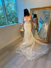 Brand new Essence of Australia wedding dress size 14