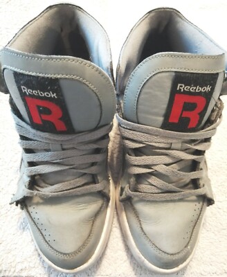 REEBOK; Turnschuhe, Sneaker, kaputt getragen, Gr. 40,5, für Sammler