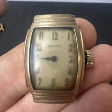 Vintage SENTINEL Men’s 36mm Mechanical Watch 19 Jewels 18KGP USA (Parts)