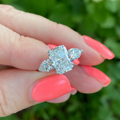 Bague de fiançailles 3 pierres IGI 2,72 ct E-VS1 laboratoire cultivé taille radiante diamant or 14 carats - Photo 14 sur 16