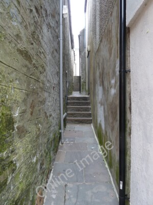 Foto 12x8 Pilot Lane, Lerwick Pilot Lane ist eine sehr enge Gasse läuft w c2011