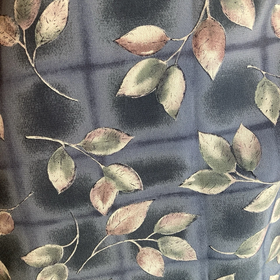 Maxi falda envolvente floral azul gris de colección Geoffrey Beene para mujer talla 8 abierta lado izquierdo Foto 3 de 4