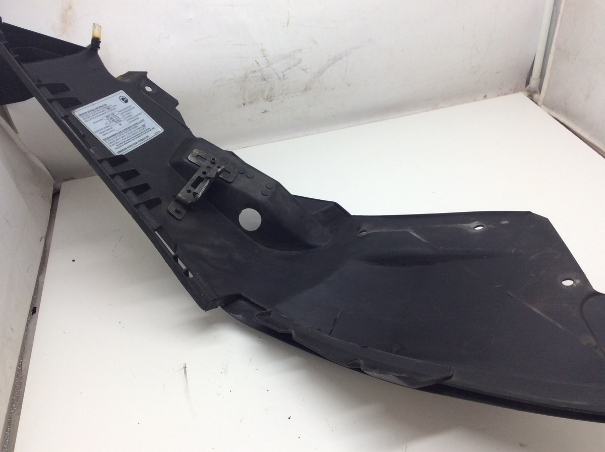 Ski Doo Left Belly Pan GSX GTX TNT MXZ Renegade Grand Touring