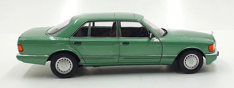 Norev 1/18 Scale Diecast 183469 1991 Mercedes-Benz 560 SEL Light Green Metallic - Image 3 of 4