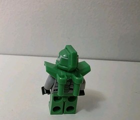 Lego Galaxy Robot Sidekick Minifigure green Robot 70704