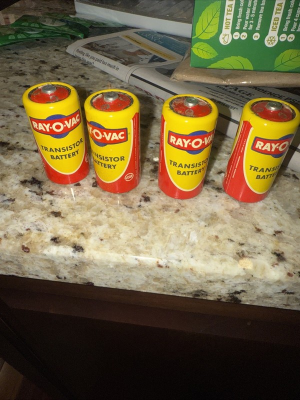 Vintage RayoVac C Transistor batteries  4 Total Electronics Flashlight Radio