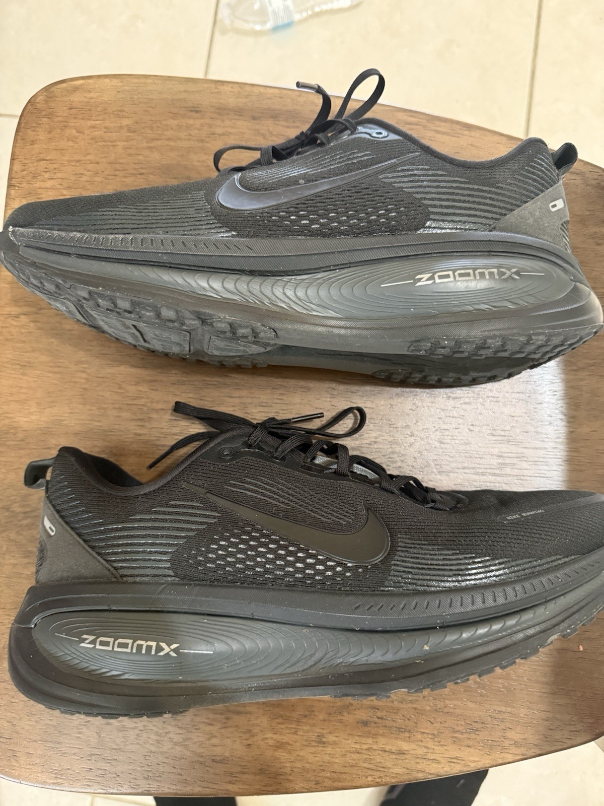 Nike Vomero 18 Men's Size 11 Triple Black Running Shoes Used No Box