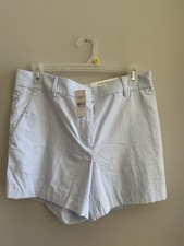 NWT Loft The Riviera Short Women s Blu/White Size 6