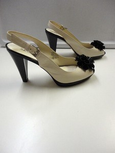 anne klein white pumps