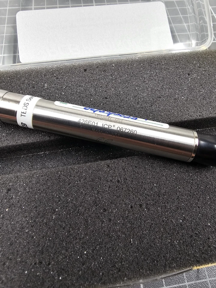 PCB Piezotronics ICP Microphone System Model 378B02 - Image 4 of 4