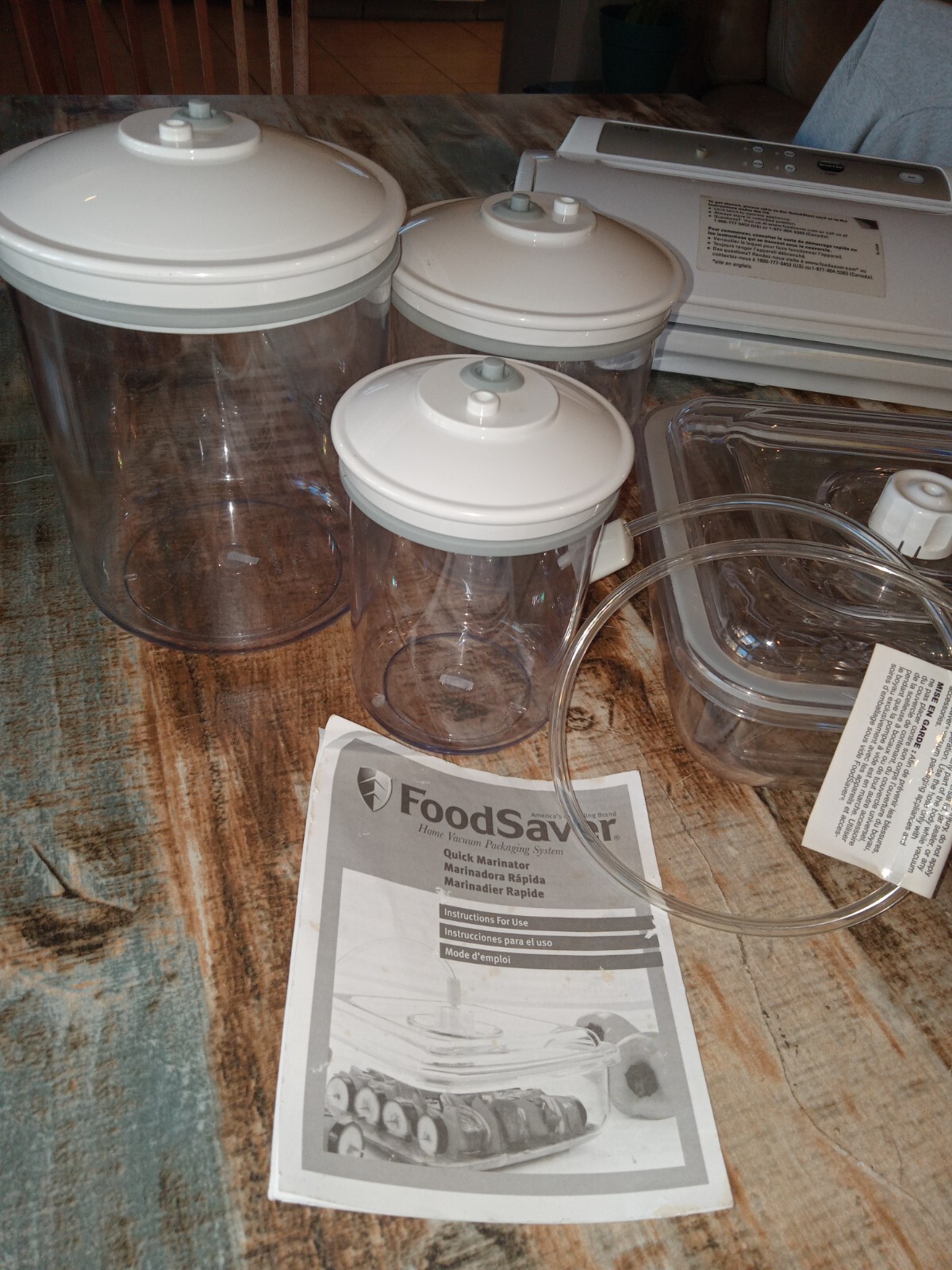 Food Saver V2460 With Quick Marinator And 3 Food Saver Cannisters OQSF