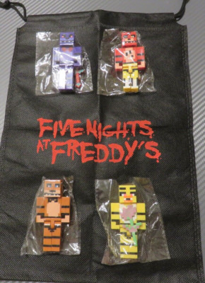 FNAF Minecraft Style 2 3/4'' inch Figure Lot of 4 CHICA FOXY BONNIE FREDDY NEW!!!