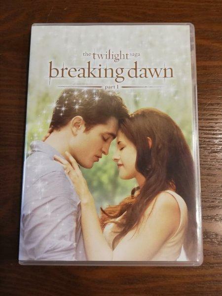 Twilight Saga Breaking Dawn Part 1 Premium Box 3 DVD