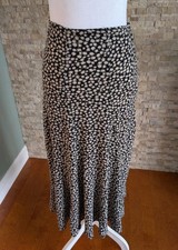 Daisy Print Midi Flowy Fitted Black Skirt Cottage Grandmillennial Boho Whimsy XS