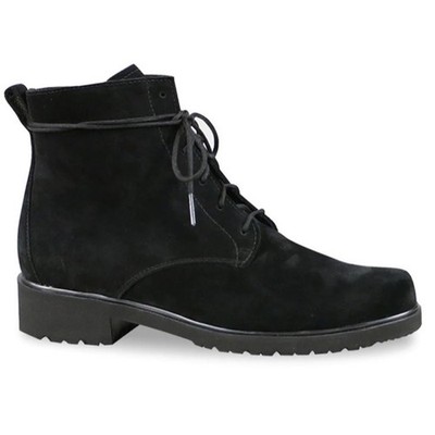 Munro Finnley Suede Boot Size 7W New $240