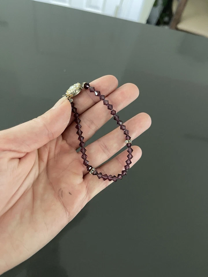 Pulseira Swarovski com dois strass faltando - Imagem 2 de 2