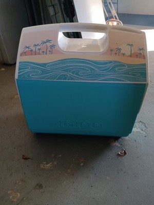 HTF Retro Igloo Playmate Elite 16 Qt Cooler Insulated Plastic Beach  Palm Trees