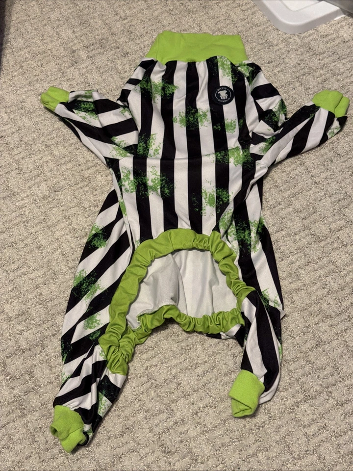 PITTIE CLOTHING COMPANY “BEETLEJUICE”PAJAMAS M - Image 2 of 4