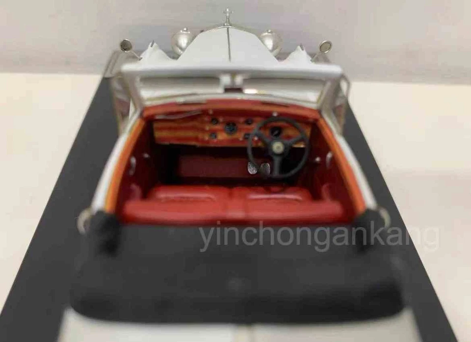 1/43 Factory Original Rolls-Royce 1950 Phantom Sports Car (Resin Model) - Image 3 of 4