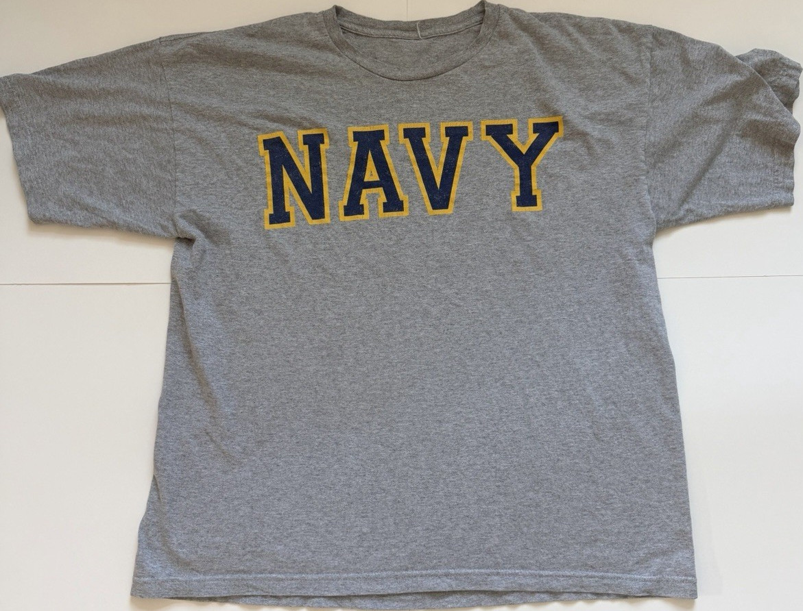 Men's XL Gray Short Sleeve Crew Neck Knit T-Shirt Navy Graphic Print Logo