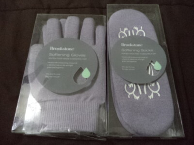 RARE HARD TO FIND NEW BROOKSTONE SOFTENING SOCKS & GLOVES SET PAIR MINERAL OIL