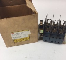 ABB OESA-F30J6 DISCONNECT FUSIBLE SWITCH 3 POLE 30 A 600 V