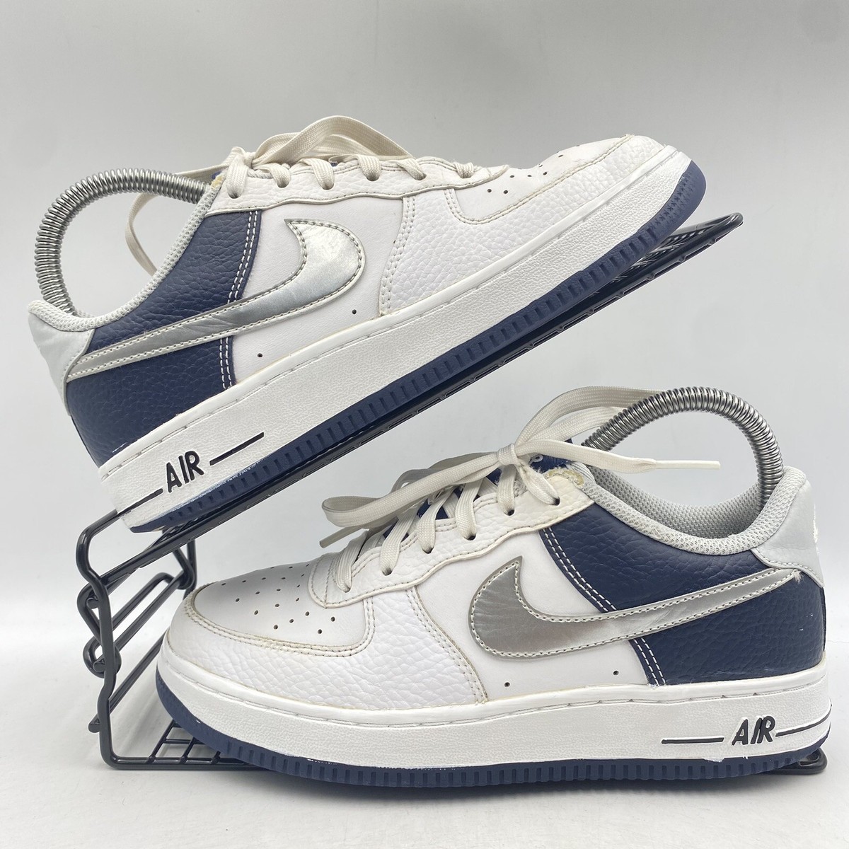 NIKE AIR FORCE WHITE TRAINERS SIZE UK NAVY SILVER LEATHER DQ6048-100