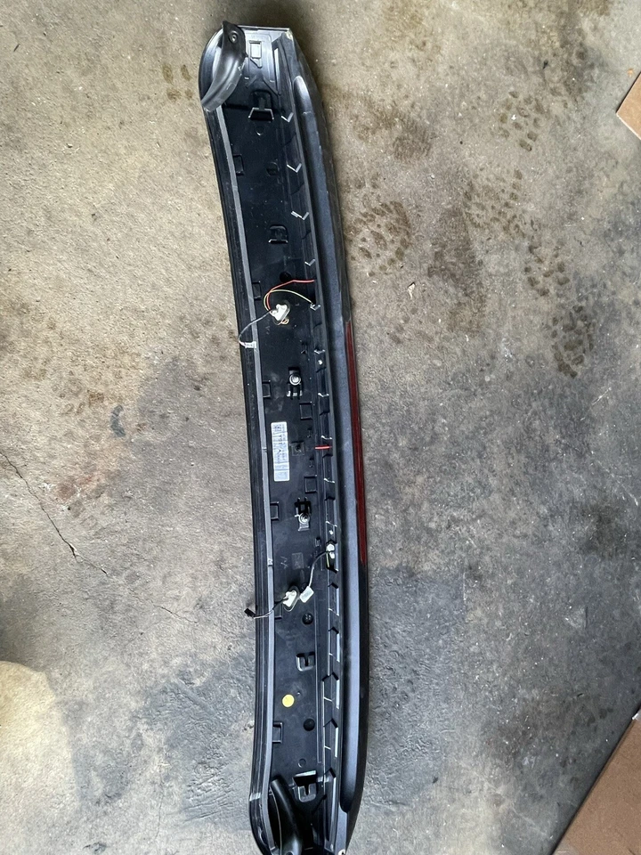 СПОЙЛЕР AUDI Q5 2013 2014 2015 2016 8R0 827 933 C Q5/SQ5 ВОРОТА КРЫЛО СЕРЫЙ OEM - Изображение 2 из 4