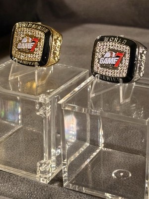 Pair of World Series Game 7 Rings (Nice Replicas) Gold/Silver in Color
