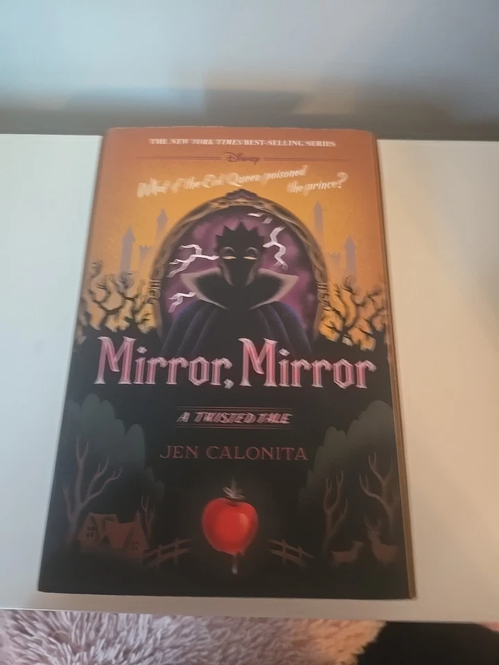 Disney A Twisted Tale Books - Image 3 of 4