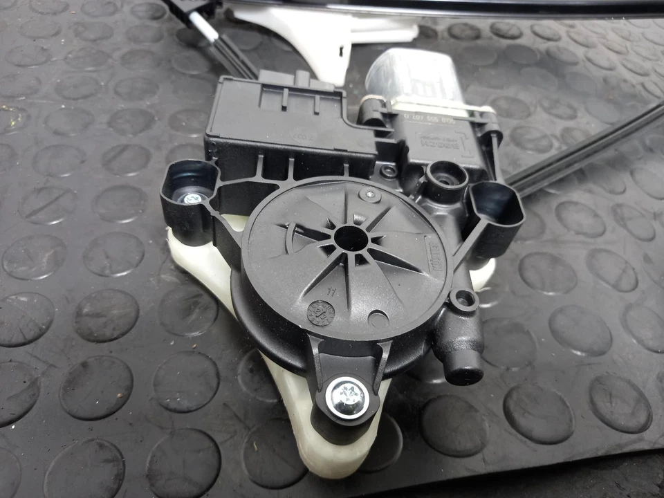 VOLKSWAGEN TAIGO Window Regulator N/S 2021-2025 5 Door Rear LH 2G6839461D - Image 2 of 4