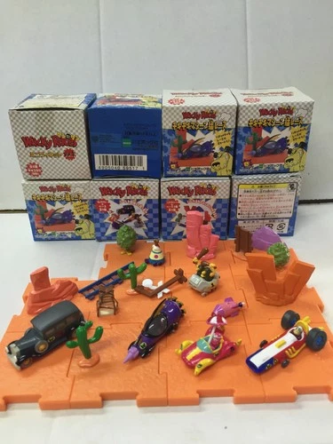 Epoch Gashapon Wacky Races DIORAMA with 5x Mini CARS Mean Machine 2" MIB, 2003