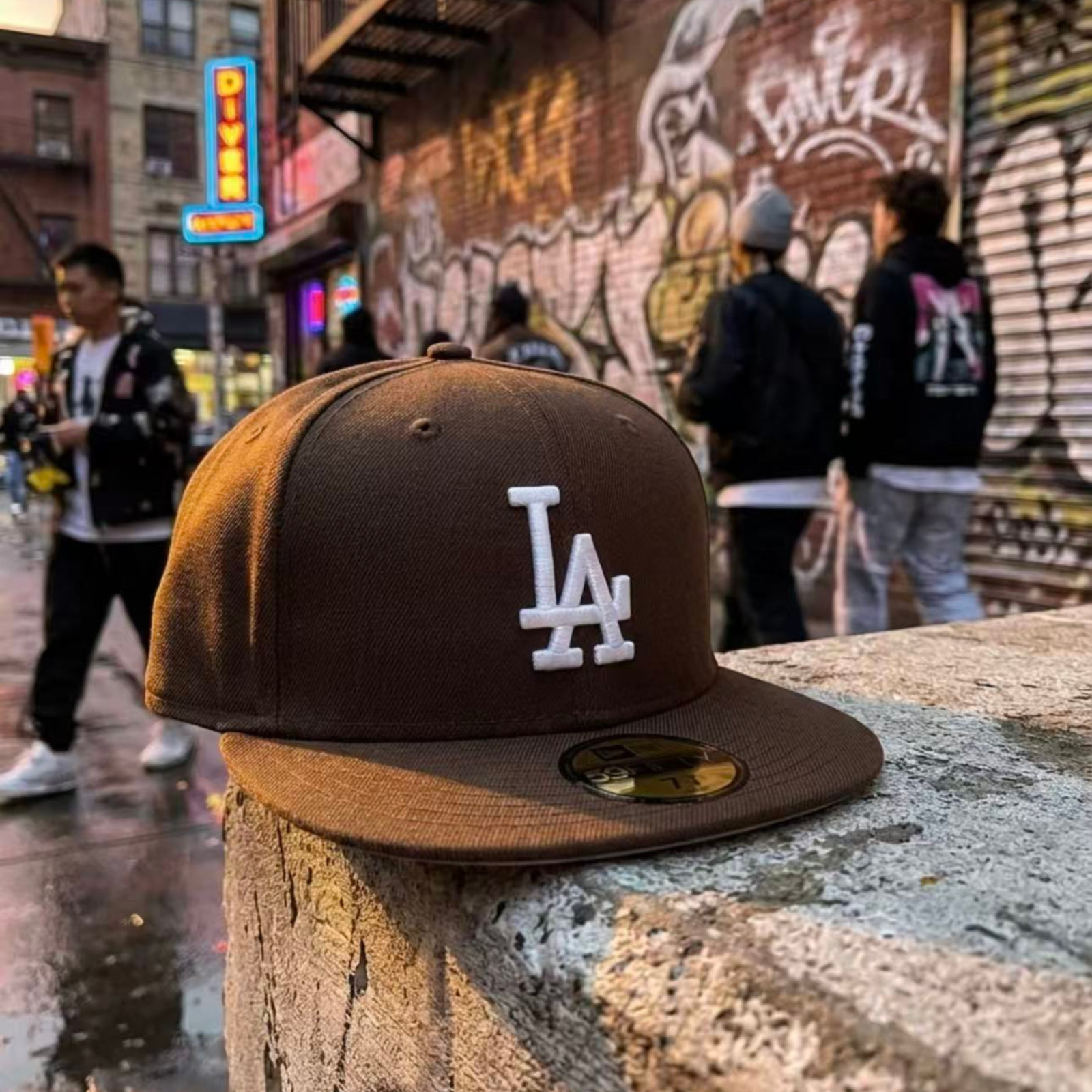 New Era 59FIFTY LA Dodgers Fitted Hat Brown MLB Cap - 5950 Mens