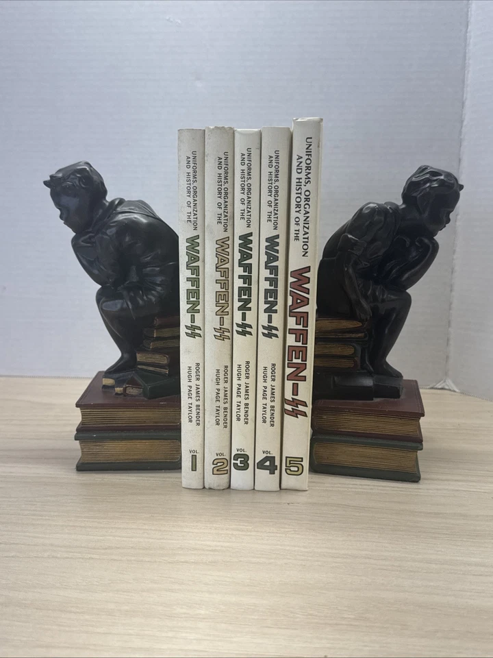 Volumes 1-5 WWII German Army & History of Waffen SS Uniforms Books 1st Editions Foto 2 de 4