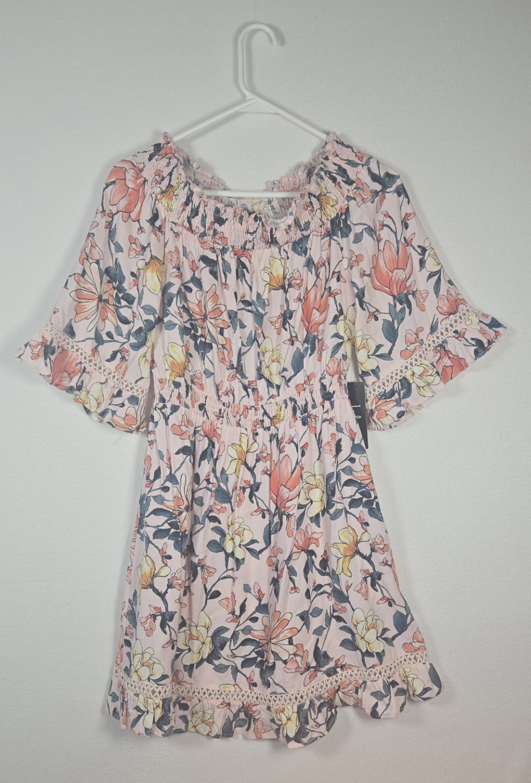 Lulus Blush Pink Tropical floral off the shoulder dress Womens Size Medium NWT