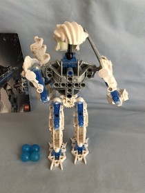 LEGO set 8732 Toa Matoro VINTAGE BIONICLE Toa Inika 100% complete w/ instruction