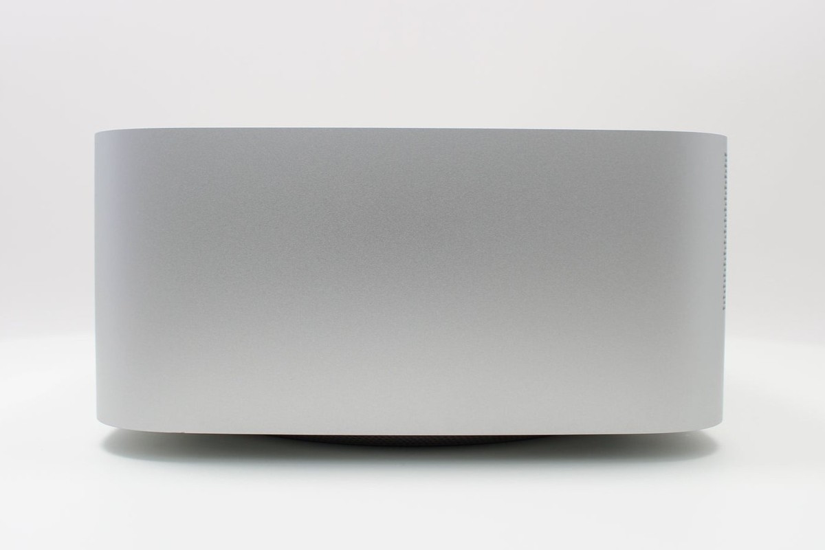 Mac Studio (2022) – Apple M1 Max • 24-Core GPU – 64GB RAM 1TB SSD