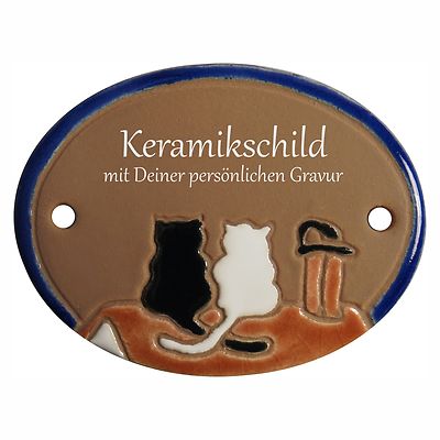 Keramikschild 8,5 x 6,5 cm Gravur personalisiert - Zwei Katzen neben Schornstein
