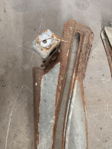 1968-1972 GTO Chevelle 442 GS Cutlass Malibu Tempest Quarter 1/4 Window Tracks - Picture 8 of 17